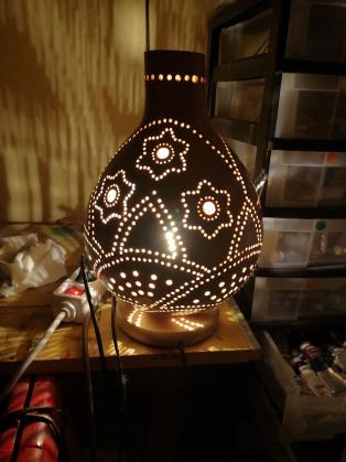 Lampe aus Kalabasse